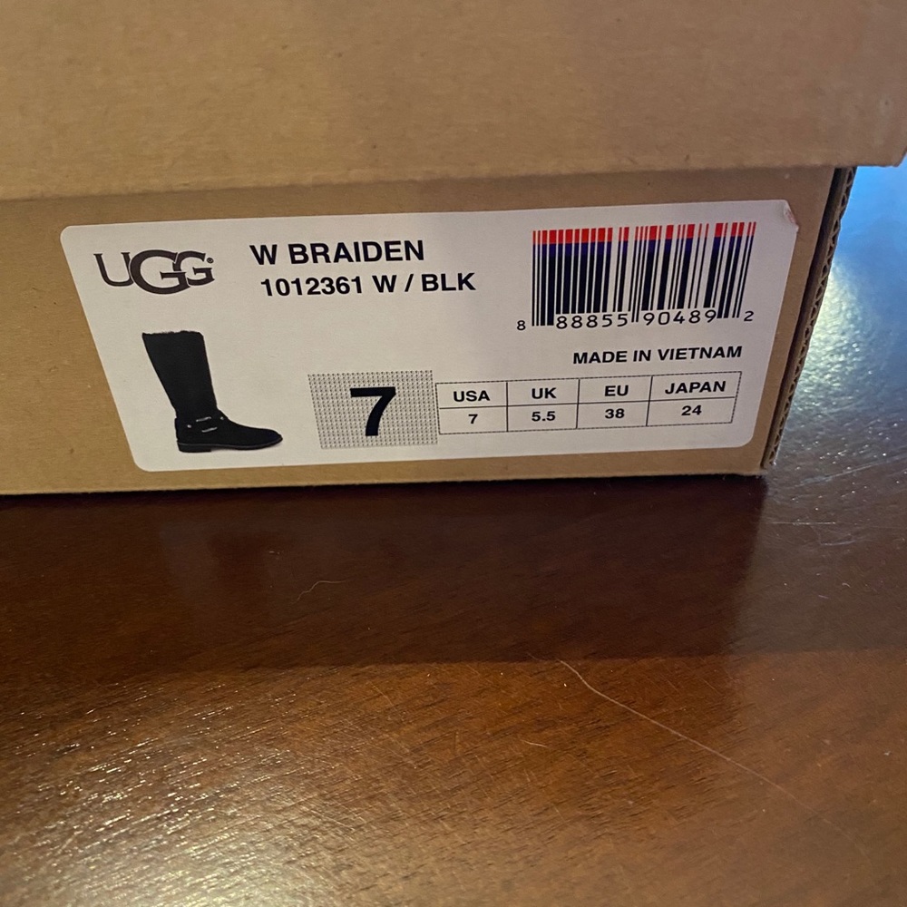 Ugg boots - Picture 7 of 9